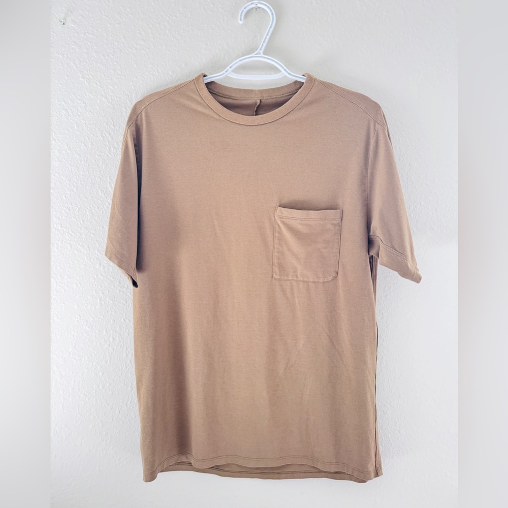 Lululemon, t shirt, fundamental pocket tee